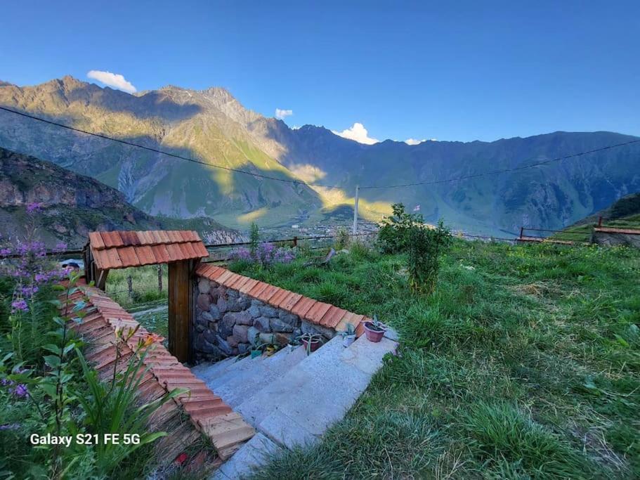 Peak House Villa คัซเบกี ภายนอก รูปภาพ